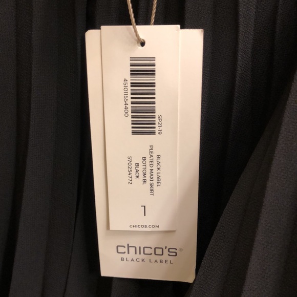 Chico’s Black Label pleated maxi skirt size 1 - Picture 3 of 5